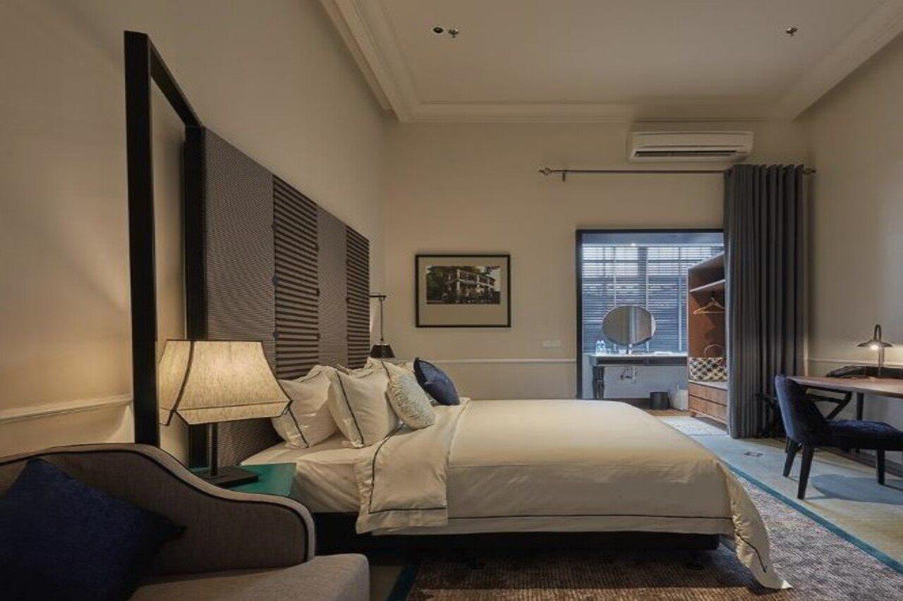The Edison 4*