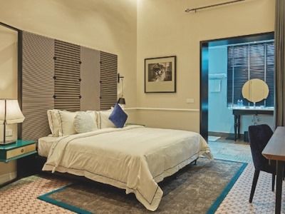 The Edison Hotel